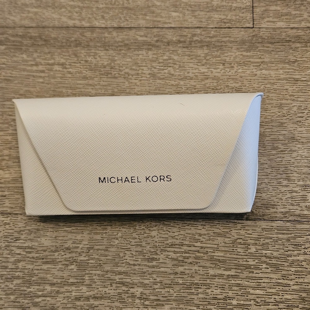 Michael Kors White Clamshell Eyeglass Sunglass Portable Hard Case